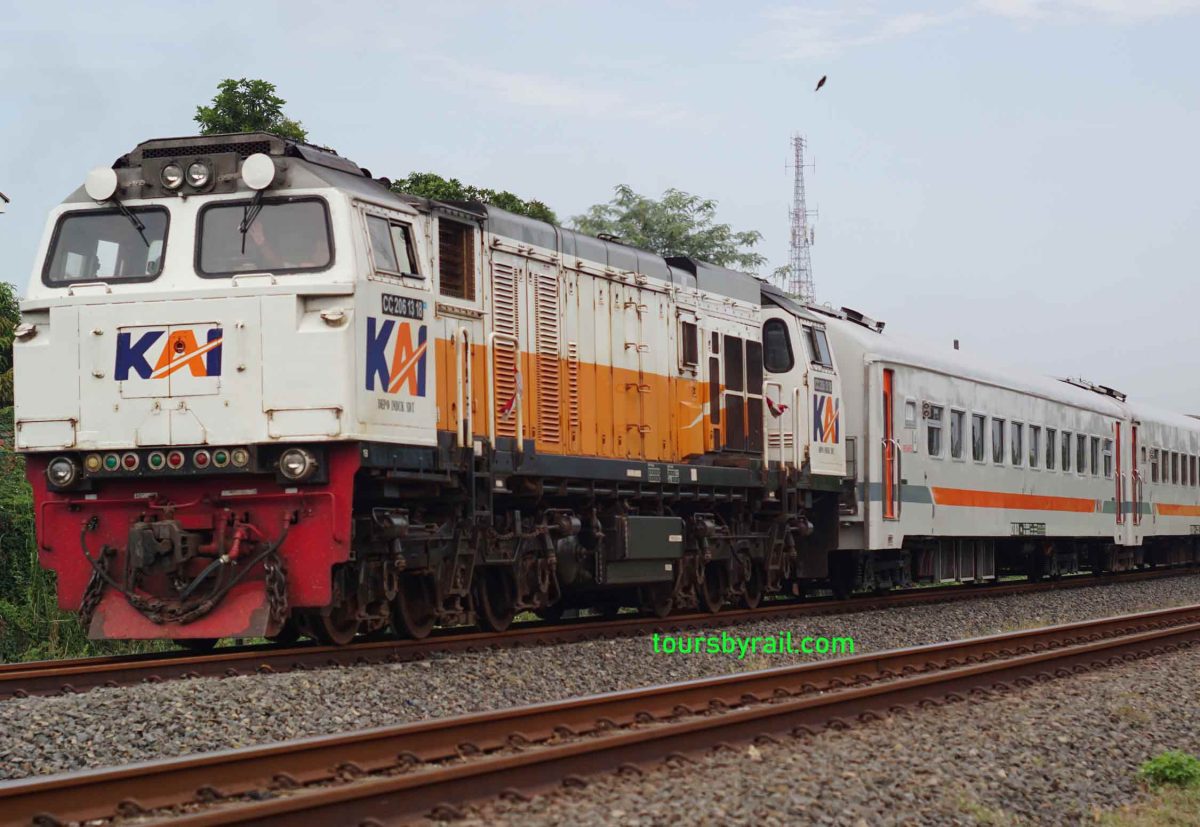 CL Jenggala Kelas Bisnis